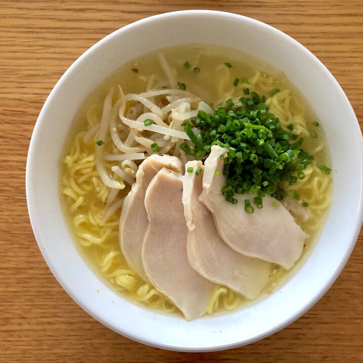 鶏胸肉で！茹で鶏塩ラーメン